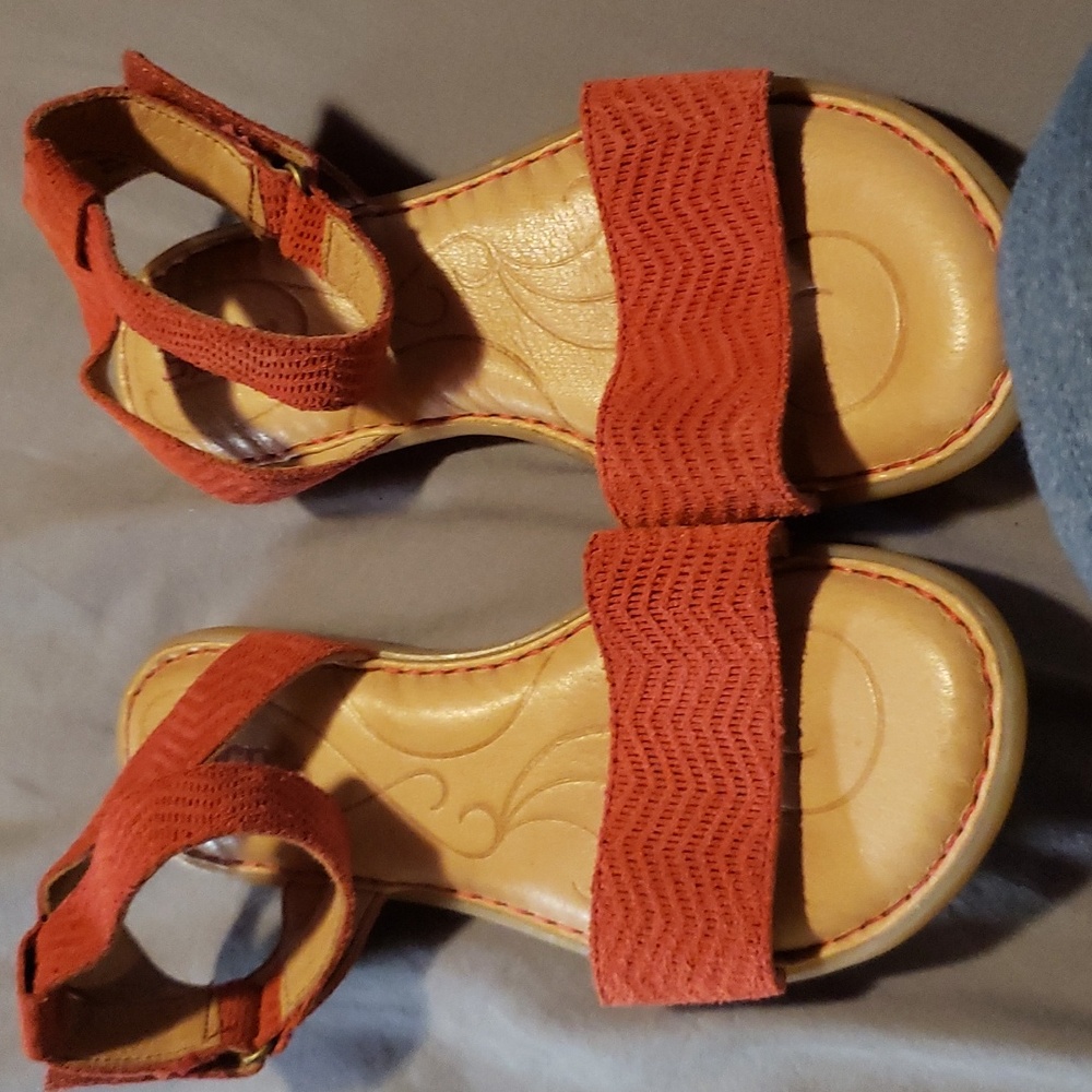 BORN SANDALS - Picture 2 of 2